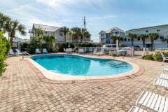 Townhomes-at-Crystal-Beach-Pool-10